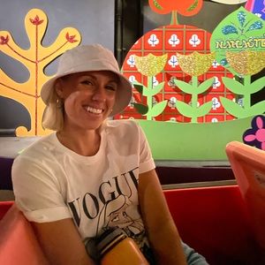 Meet your Posher, Destiny